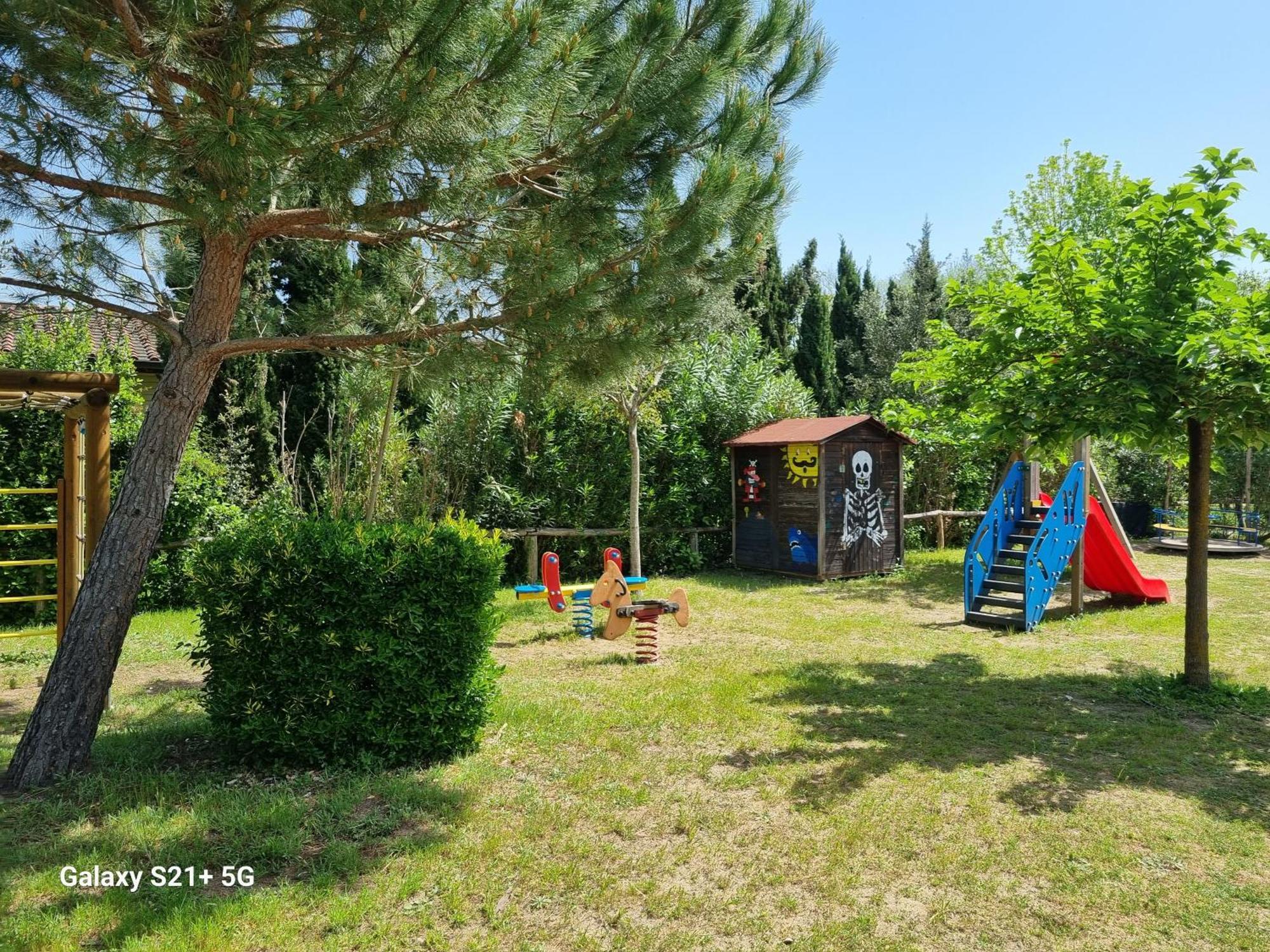 Chalet La Dolce Vita Viareggio Exteriör bild